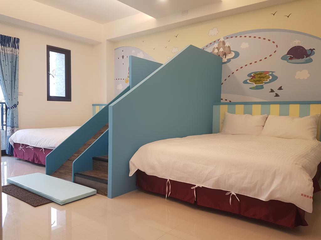 Childlike Innocence Homestay Хуалянь Екстер'єр фото