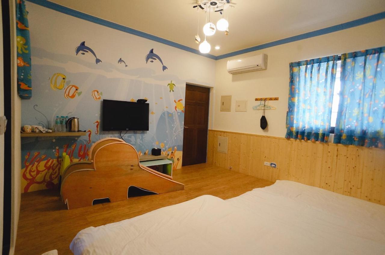 Childlike Innocence Homestay Хуалянь Екстер'єр фото